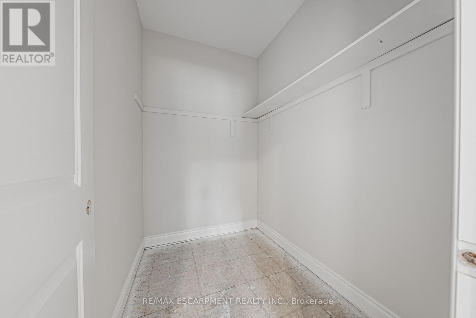 60 Cesar Place, Hamilton, Ontario  L9G 0G3 - Photo 21 - X12395694