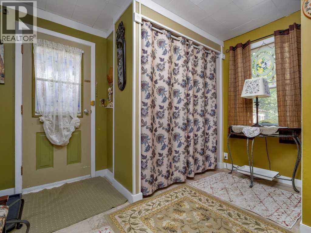 121 Center Avenue, Milk River, Alberta  T0K 1M0 - Photo 10 - A2256054