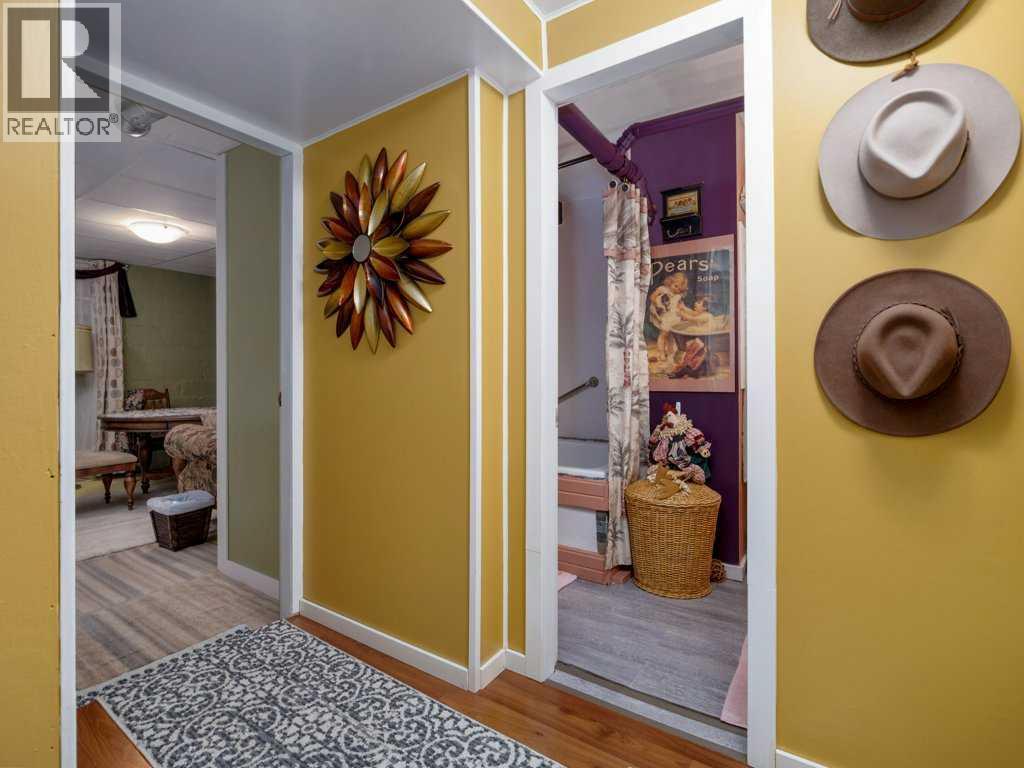 121 Center Avenue, Milk River, Alberta  T0K 1M0 - Photo 33 - A2256054