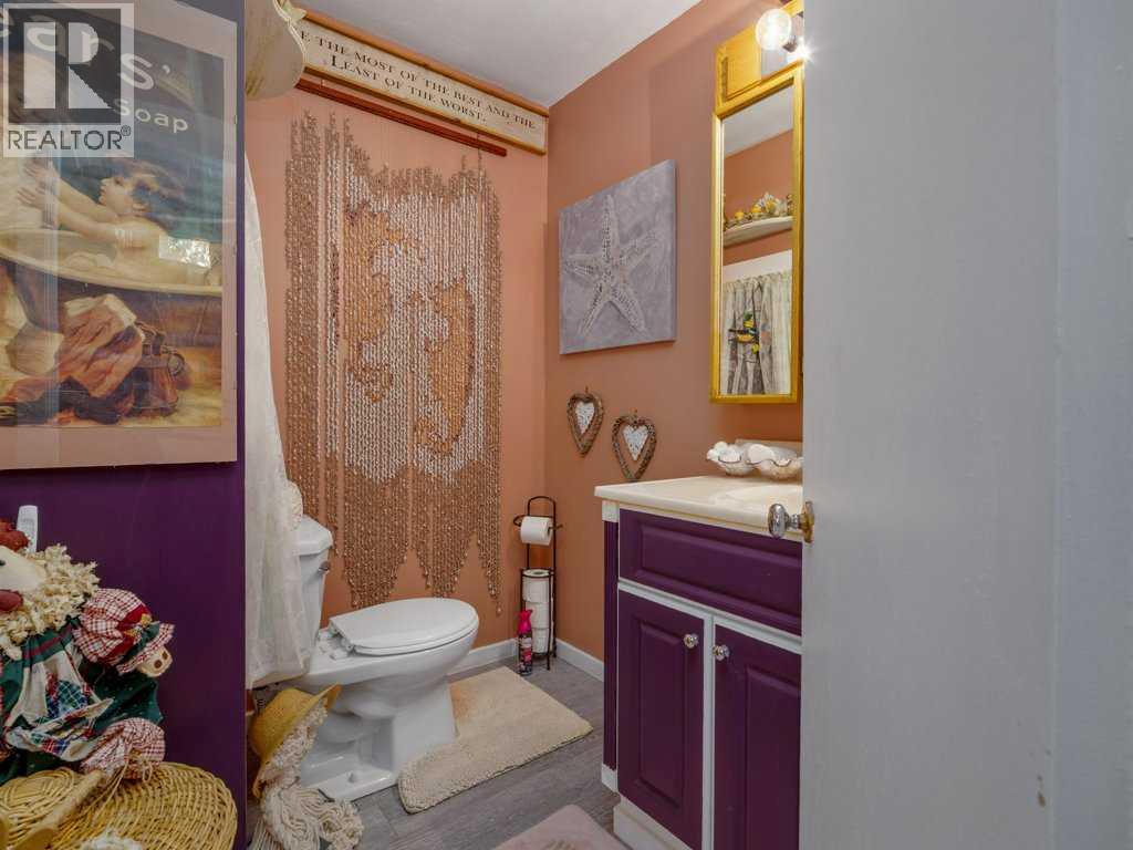 121 Center Avenue, Milk River, Alberta  T0K 1M0 - Photo 35 - A2256054