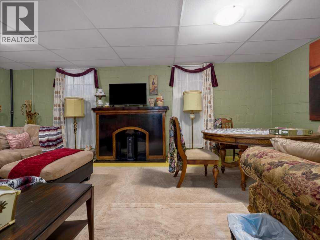 121 Center Avenue, Milk River, Alberta  T0K 1M0 - Photo 37 - A2256054