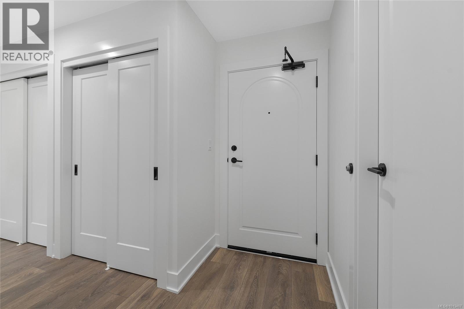 302 1114 Samar Cres, Langford, British Columbia  V9B 7C5 - Photo 2 - 1013407