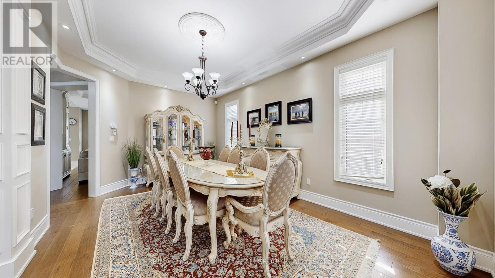 109 Farrell Road, Vaughan, Ontario  L6A 4W7 - Photo 6 - N12395522