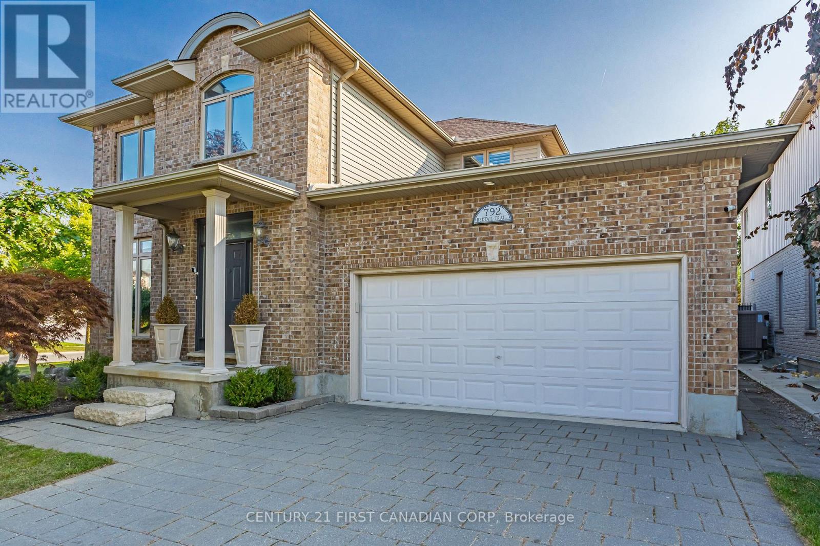 792 Redtail Trail, London North, Ontario  N6H 5X3 - Photo 2 - X12394229