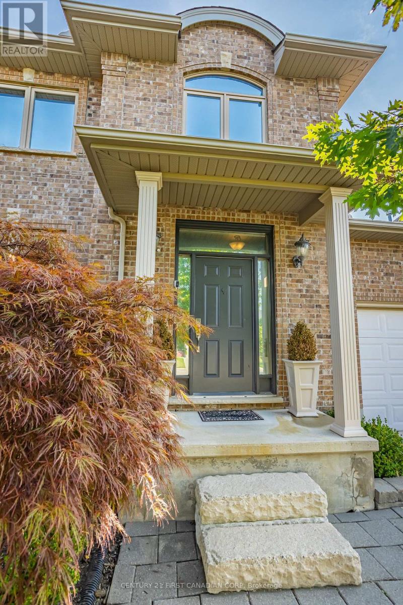 792 Redtail Trail, London North, Ontario  N6H 5X3 - Photo 4 - X12394229