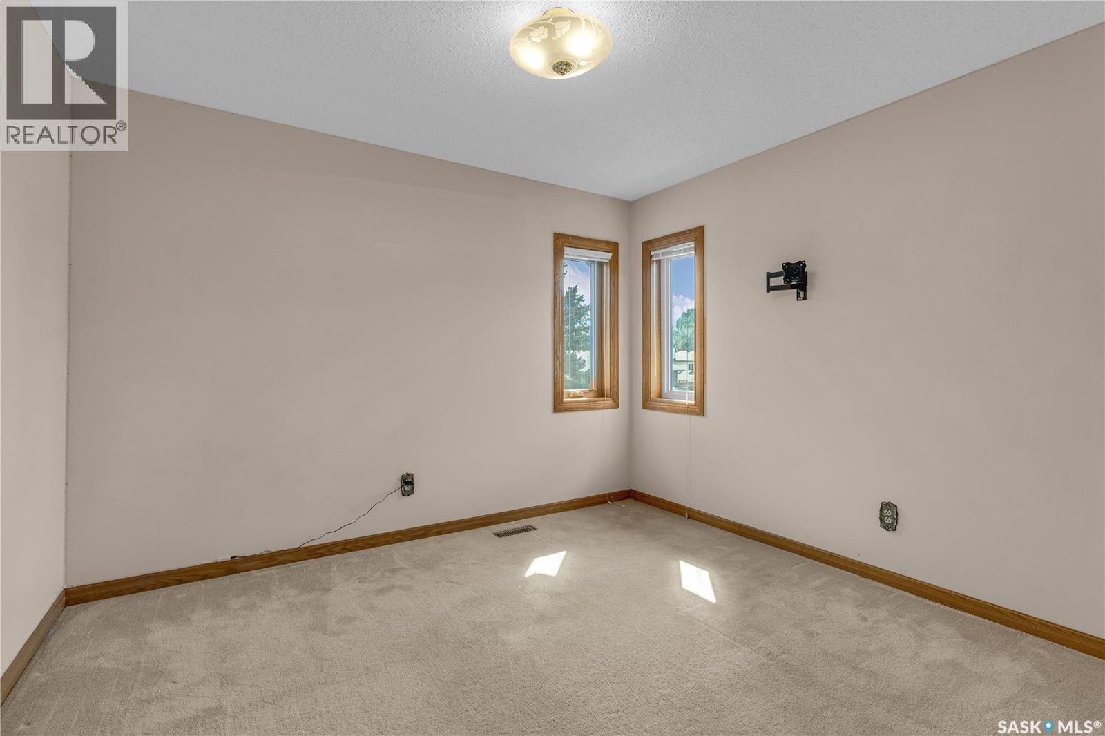 747 Wilkinson Way, Saskatoon, Saskatchewan  S7N 3L6 - Photo 25 - SK018052