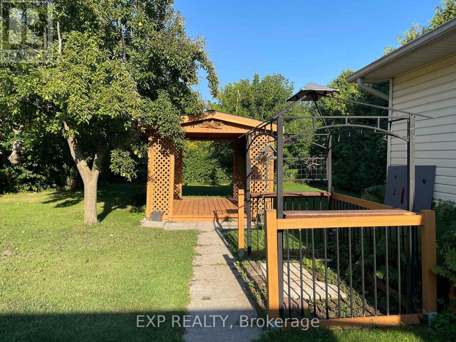 46 Croydon Drive, St. Catharines, Ontario  L2M 1J5 - Photo 14 - X12365845