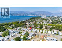 3745 Lakeshore Road Unit# 8, kelowna, British Columbia