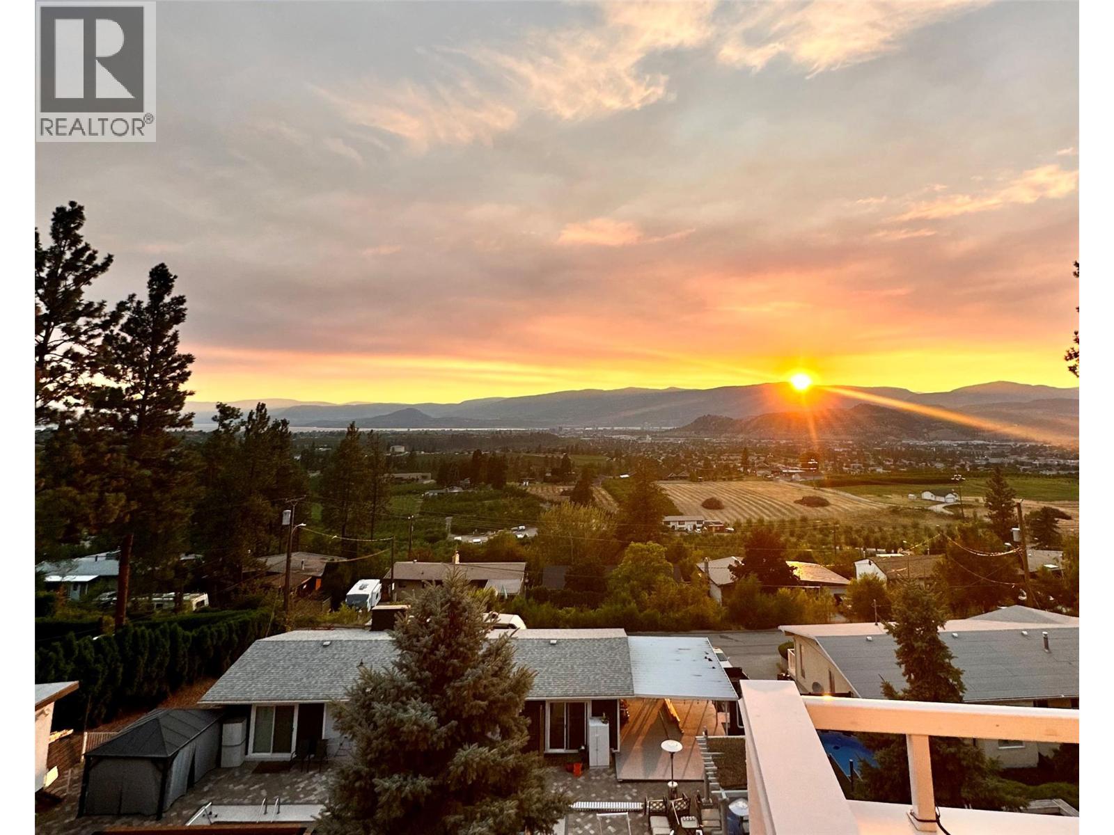 1022 James Hockey Place, Kelowna, British Columbia  V1X 7L2 - Photo 24 - 10361926