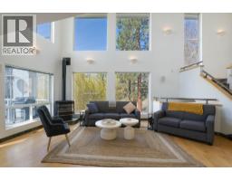 1022 James Hockey Place, kelowna, British Columbia