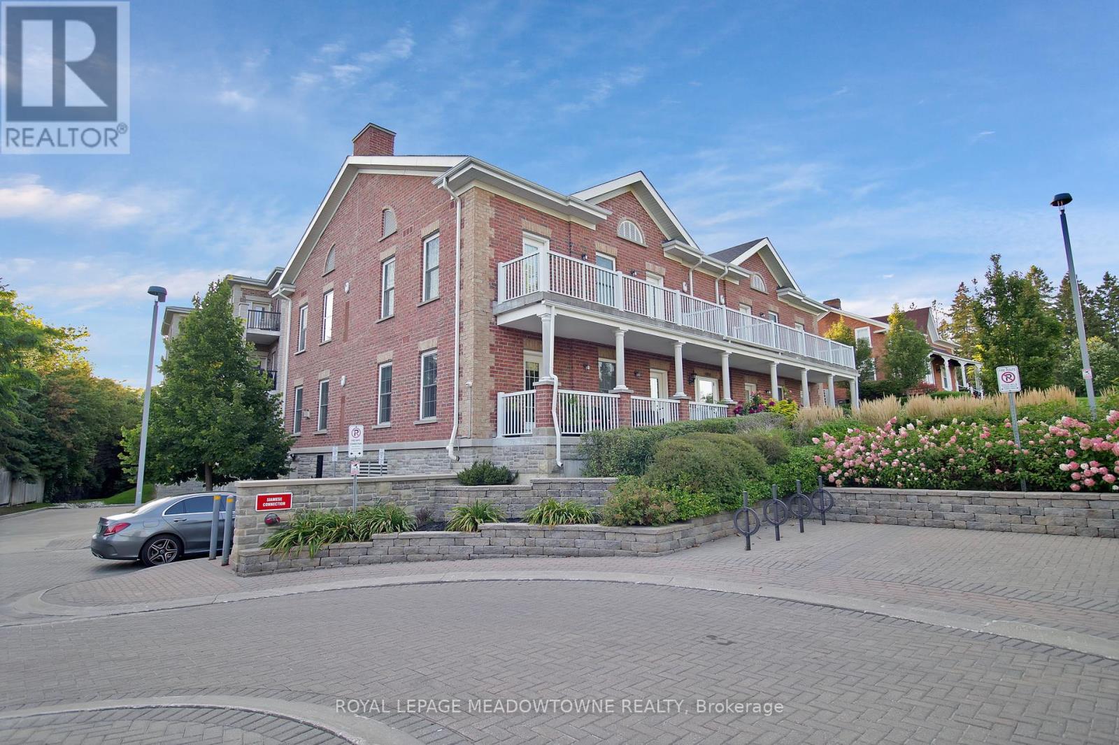 Property at 301 - 10360 ISLINGTON AVENUE image 4