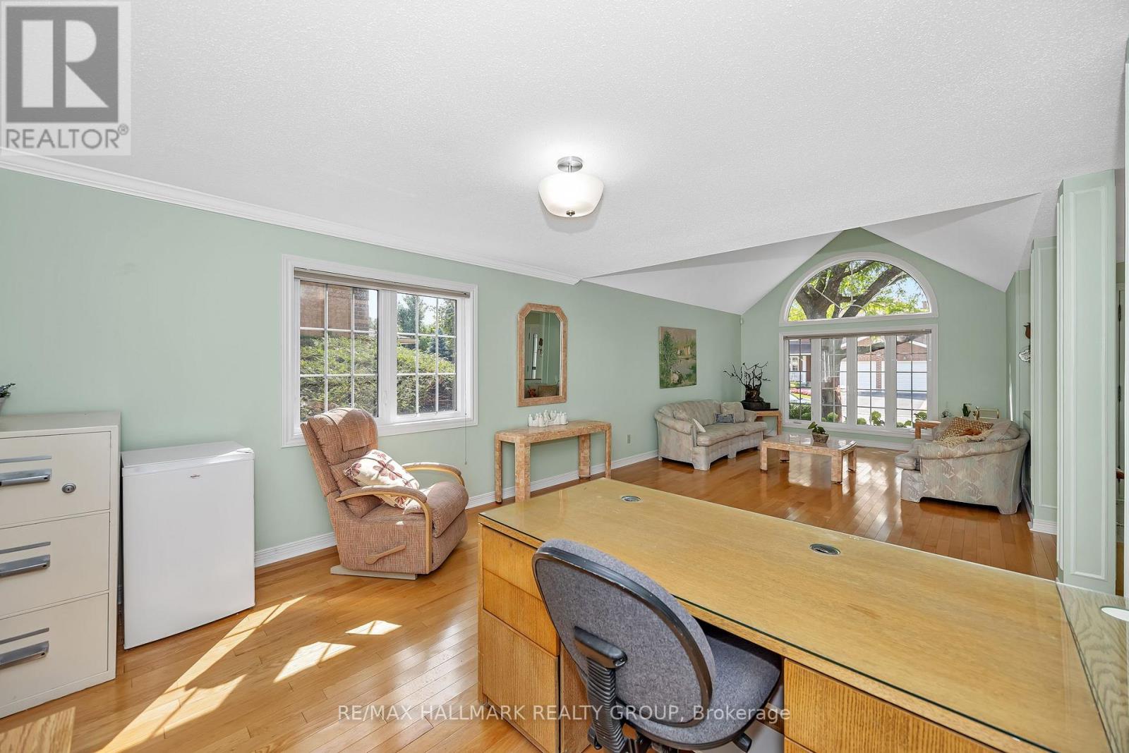 1725 Autumn Ridge Drive, Ottawa, Ontario  K1C 6Z1 - Photo 10 - X12395766