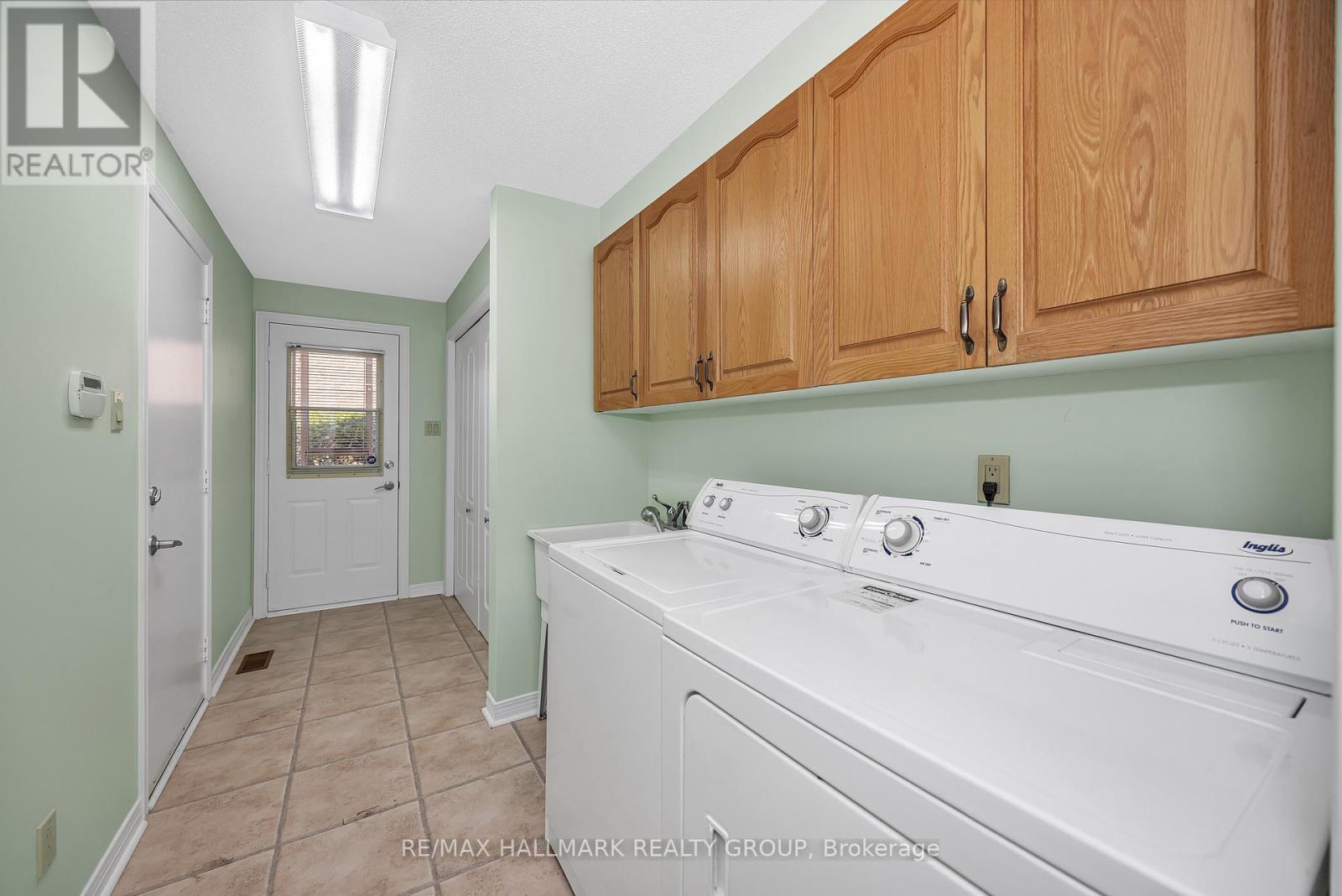 1725 Autumn Ridge Drive, Ottawa, Ontario  K1C 6Z1 - Photo 22 - X12395766