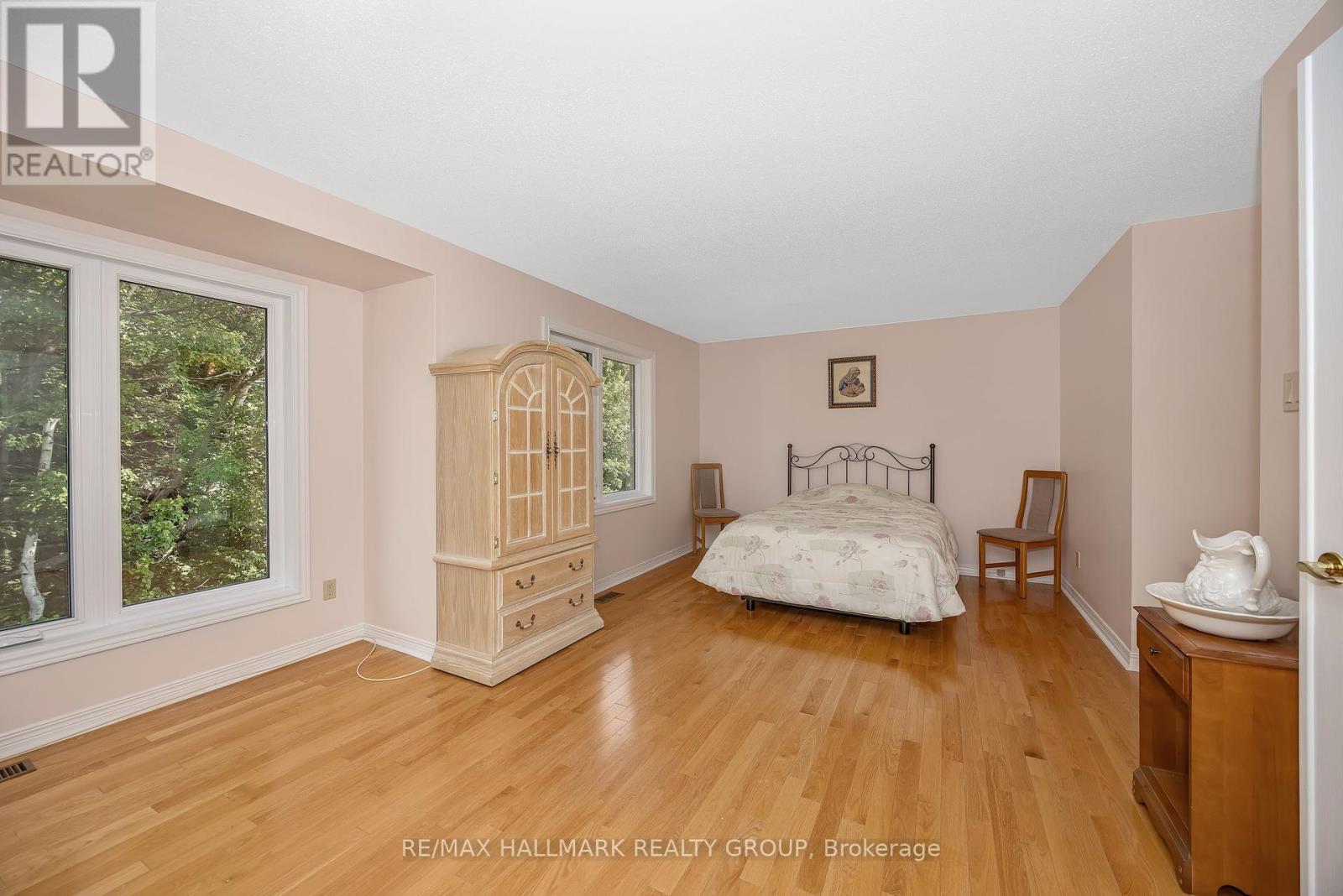 1725 Autumn Ridge Drive, Ottawa, Ontario  K1C 6Z1 - Photo 25 - X12395766
