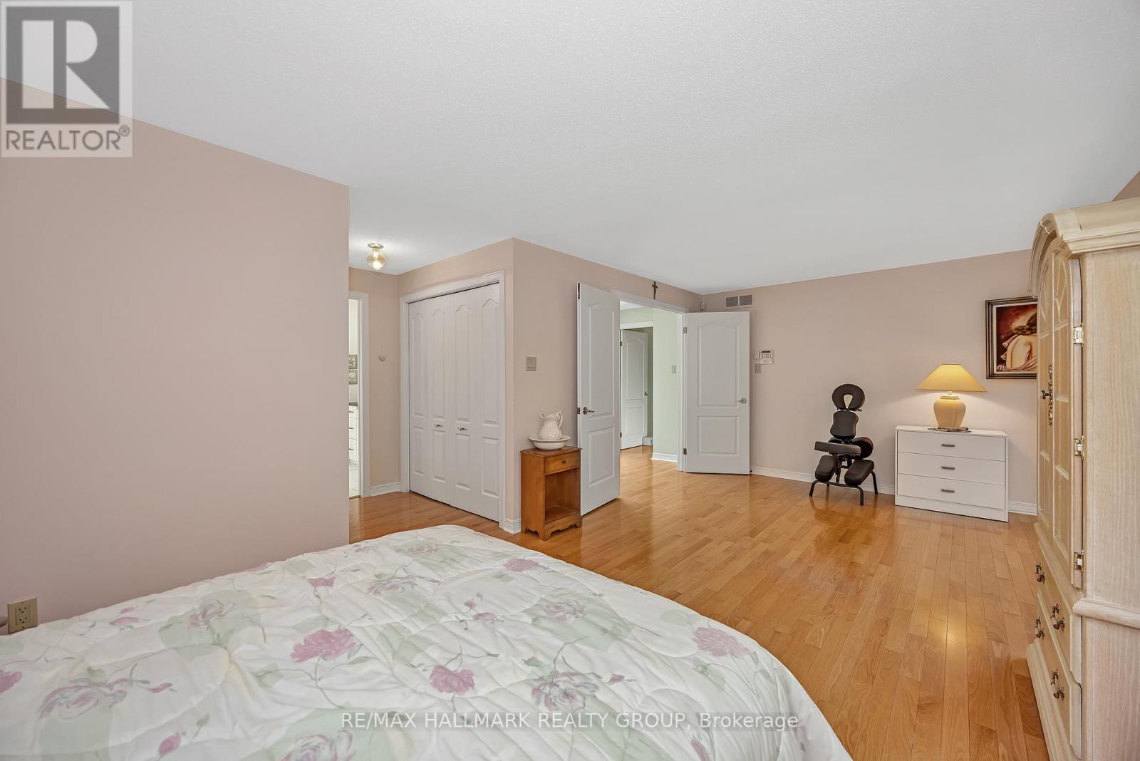 1725 Autumn Ridge Drive, Ottawa, Ontario  K1C 6Z1 - Photo 27 - X12395766