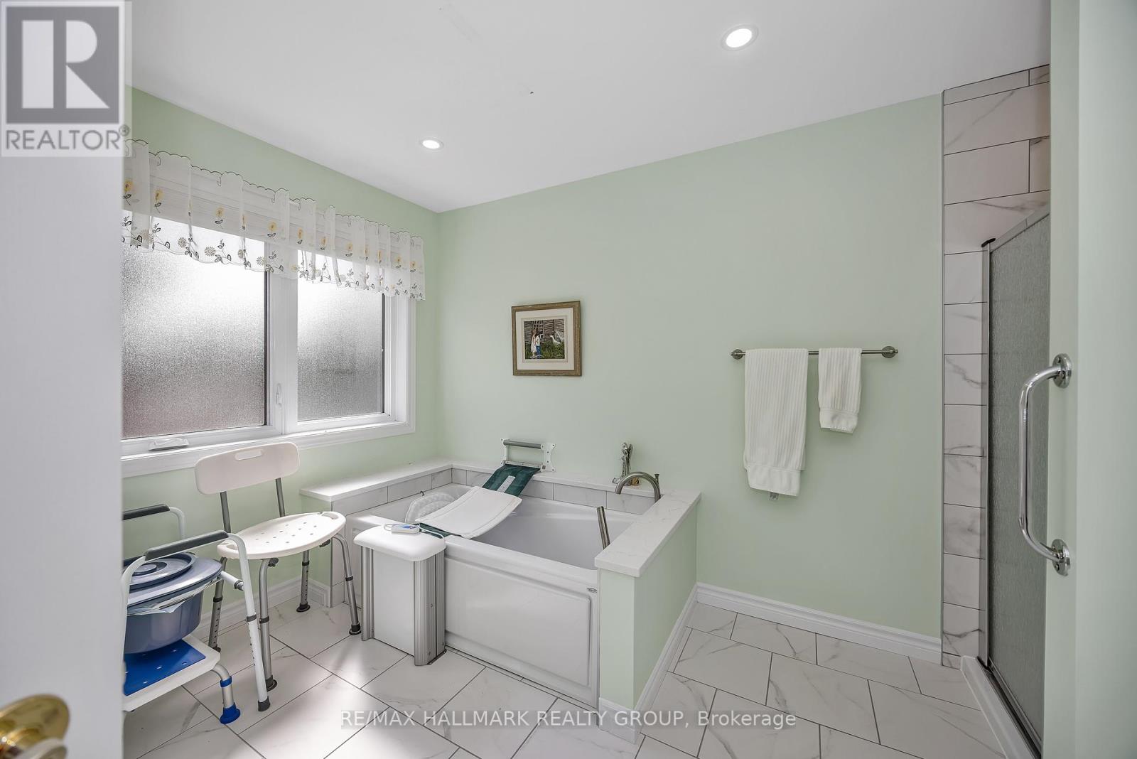 1725 Autumn Ridge Drive, Ottawa, Ontario  K1C 6Z1 - Photo 29 - X12395766