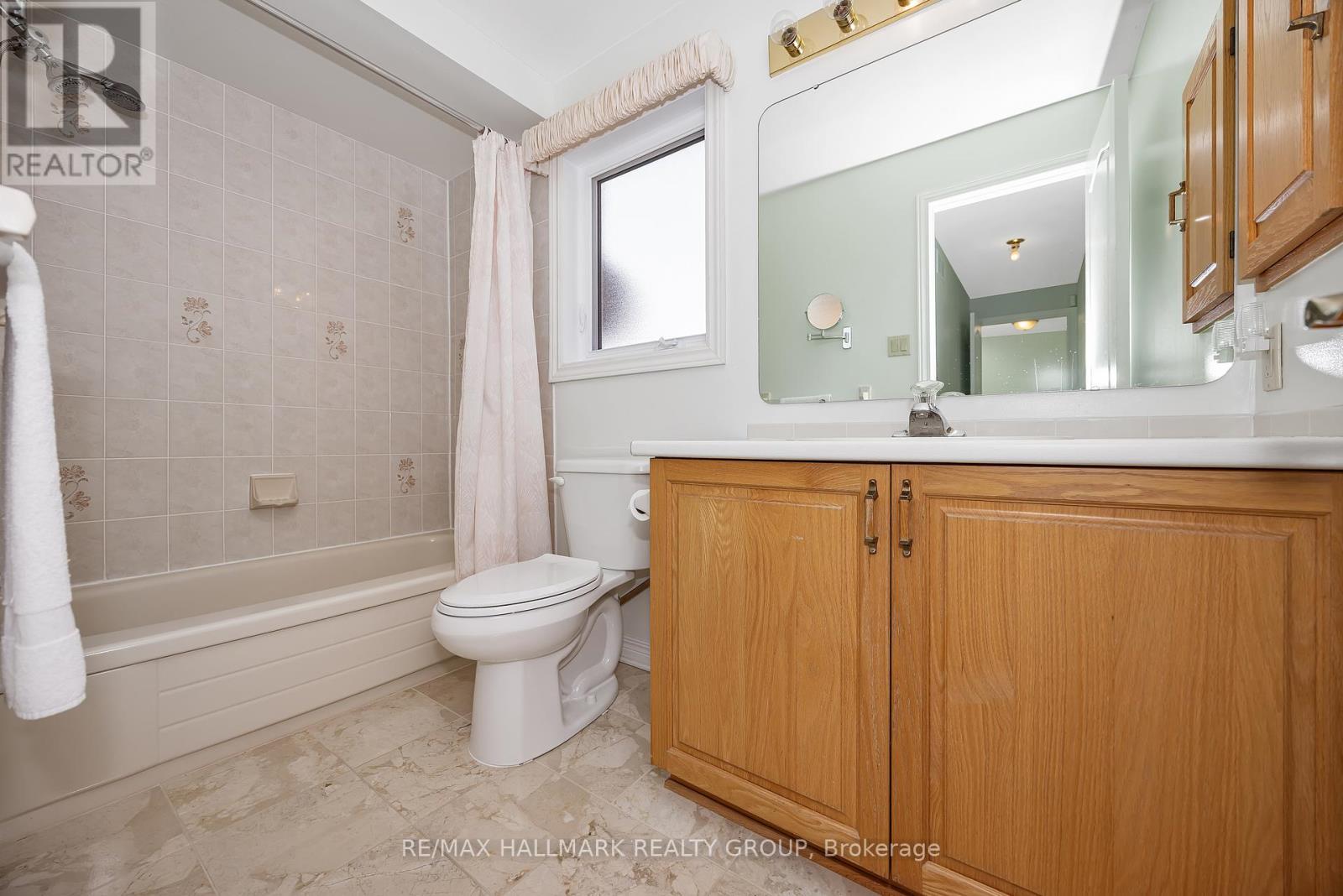 1725 Autumn Ridge Drive, Ottawa, Ontario  K1C 6Z1 - Photo 38 - X12395766