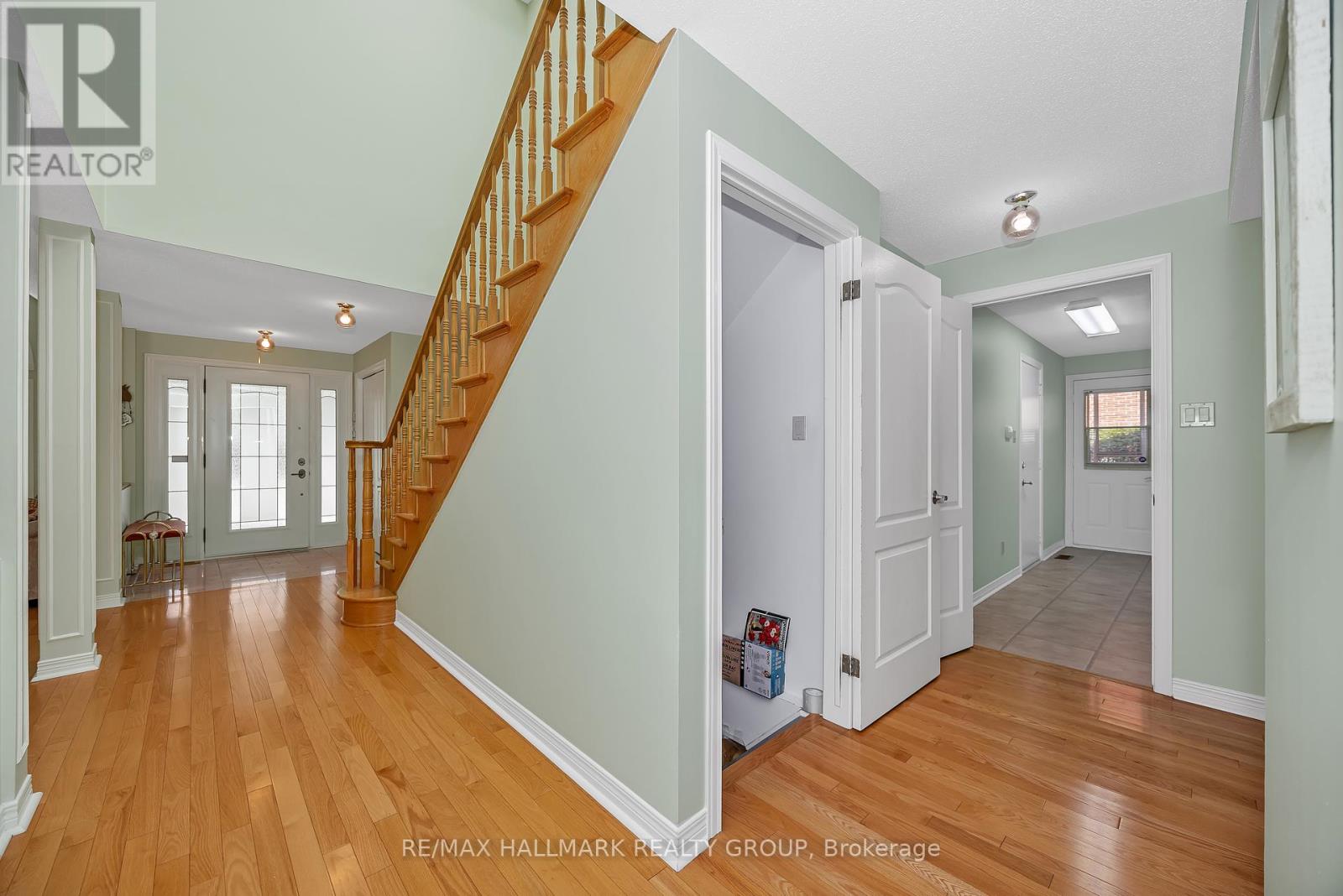 1725 Autumn Ridge Drive, Ottawa, Ontario  K1C 6Z1 - Photo 39 - X12395766