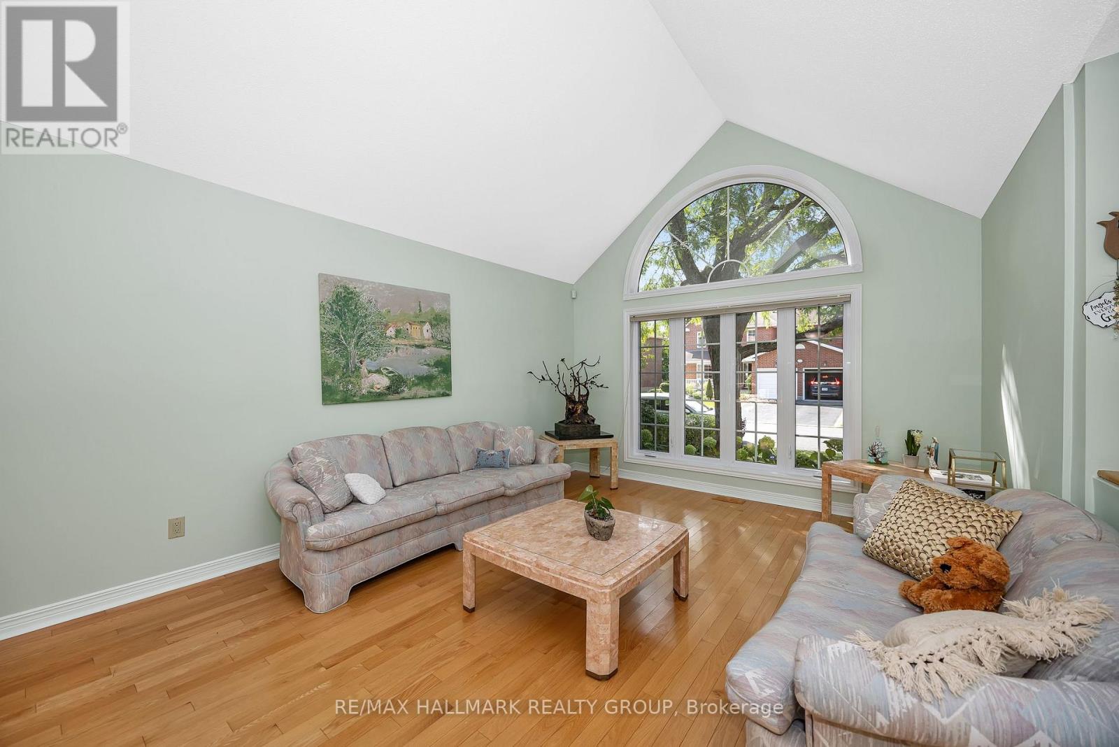 1725 Autumn Ridge Drive, Ottawa, Ontario  K1C 6Z1 - Photo 6 - X12395766