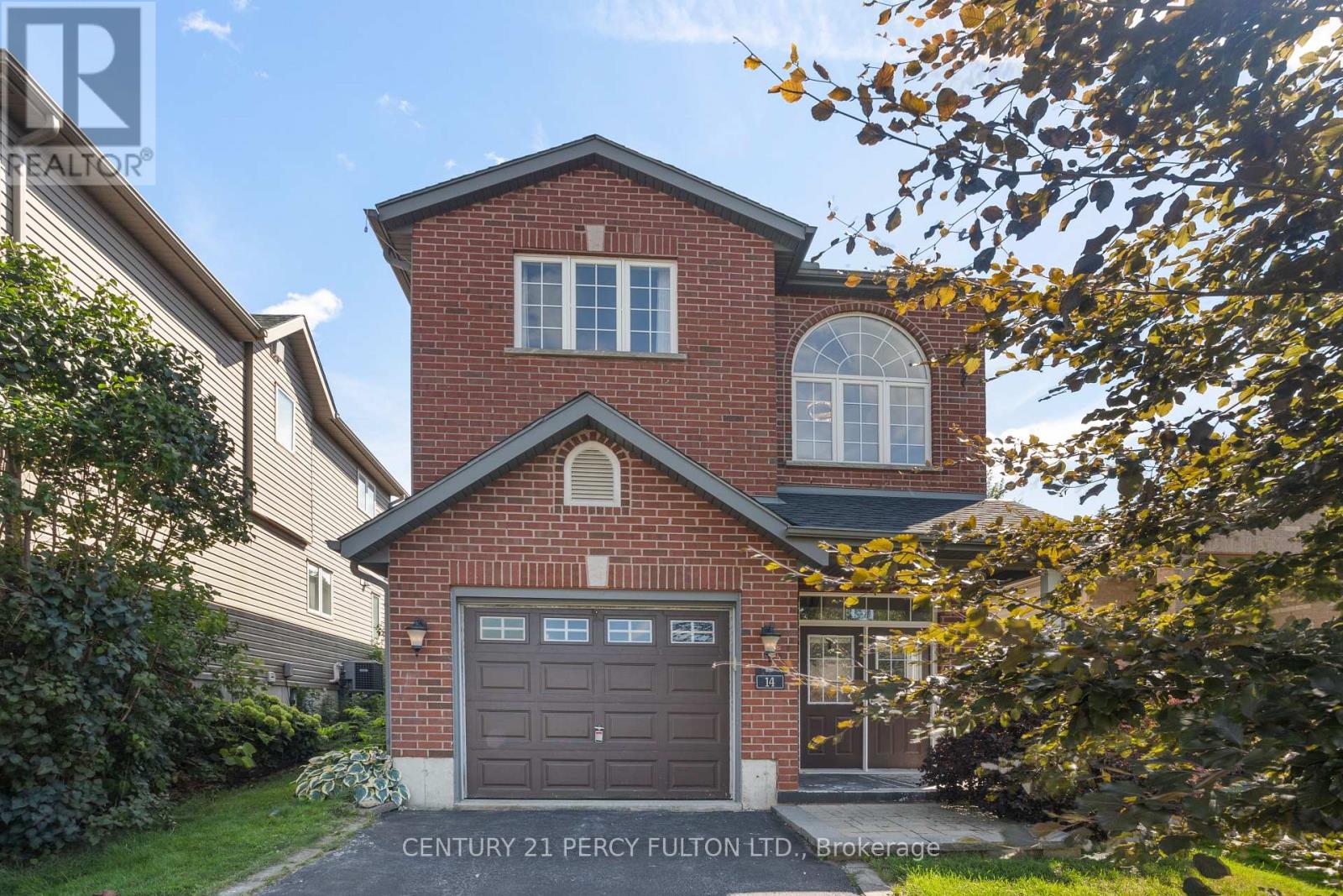14 Anderson Street, Woodstock (Woodstock - South), Ontario  N4S 8W9 - Photo 1 - X12395721