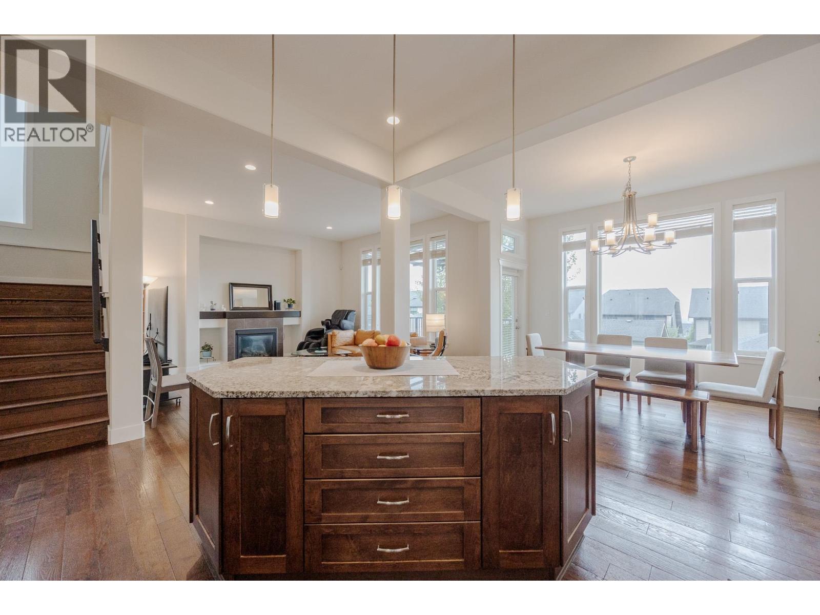 3472 Galloway Avenue, Coquitlam, British Columbia  V3E 0H7 - Photo 7 - R3046136