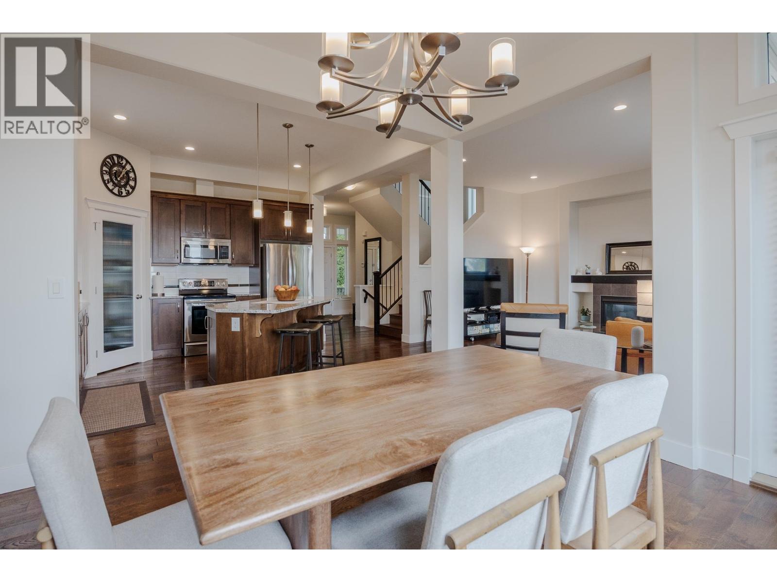 3472 Galloway Avenue, Coquitlam, British Columbia  V3E 0H7 - Photo 9 - R3046136