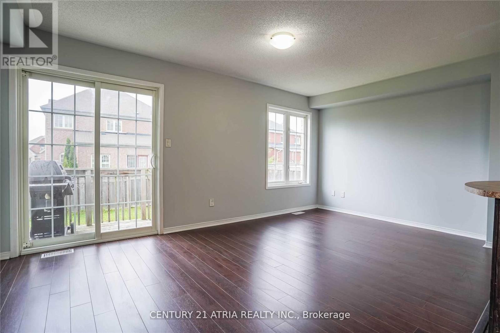 Main - 1424 Rennie Street, Oshawa, Ontario  L1K 0N8 - Photo 1 - E12395777