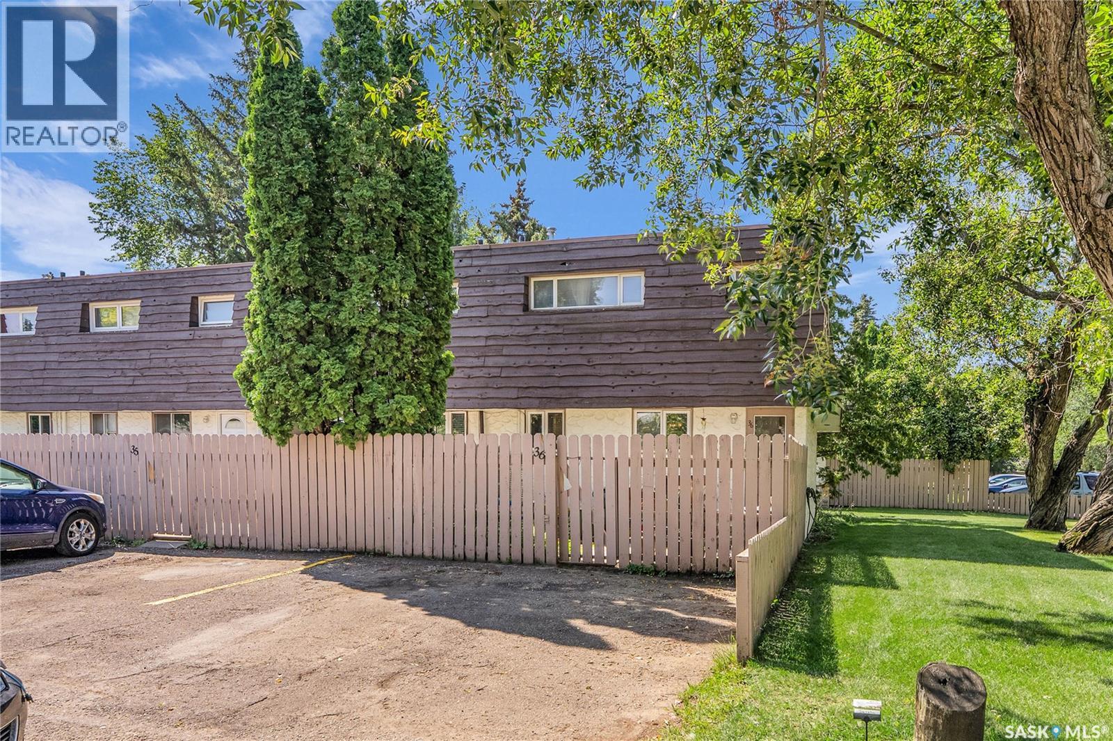 36 120 Acadia Drive, Saskatoon, Saskatchewan  S7H 3V2 - Photo 3 - SK018057