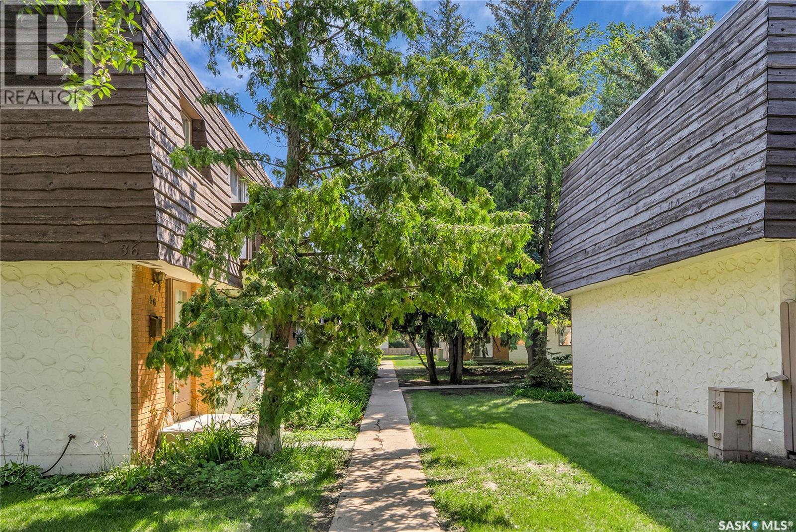 36 120 Acadia Drive, Saskatoon, Saskatchewan  S7H 3V2 - Photo 35 - SK018057