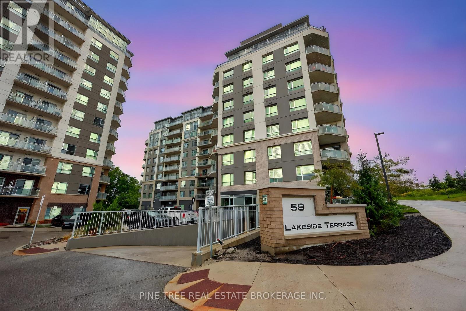 305 - 58 LAKESIDE TERRACE, Barrie, Ontario