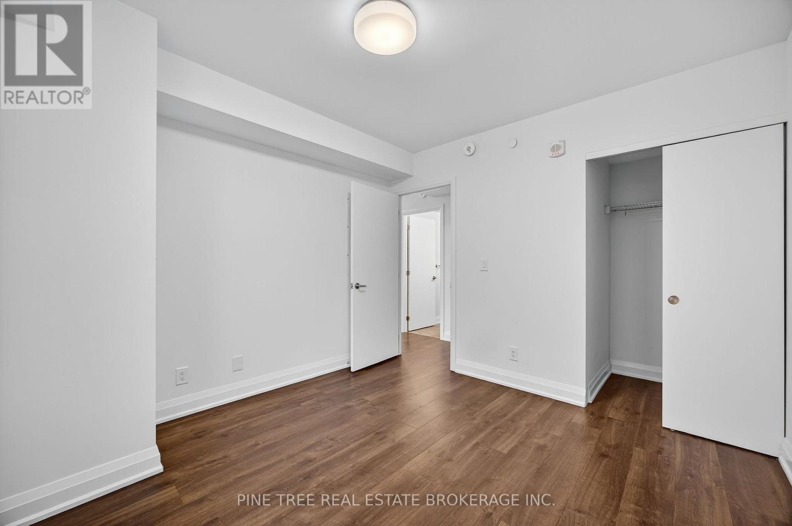 305 - 58 Lakeside Terrace, Barrie, Ontario  L0K 1S0 - Photo 18 - S12395751