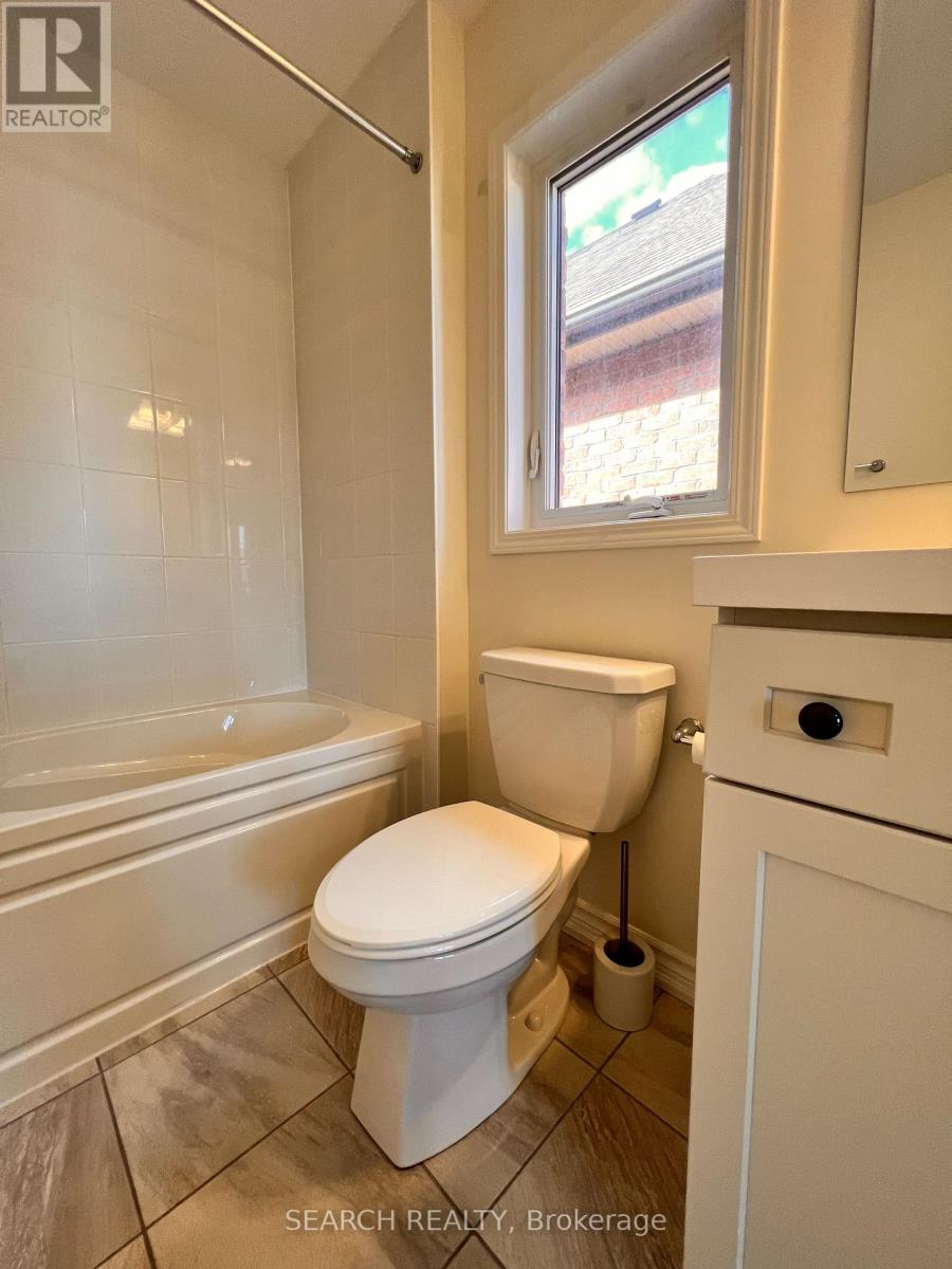 Suite 1 - 18 Divers Road N, Brampton, Ontario  L7A 5C8 - Photo 6 - W12395781