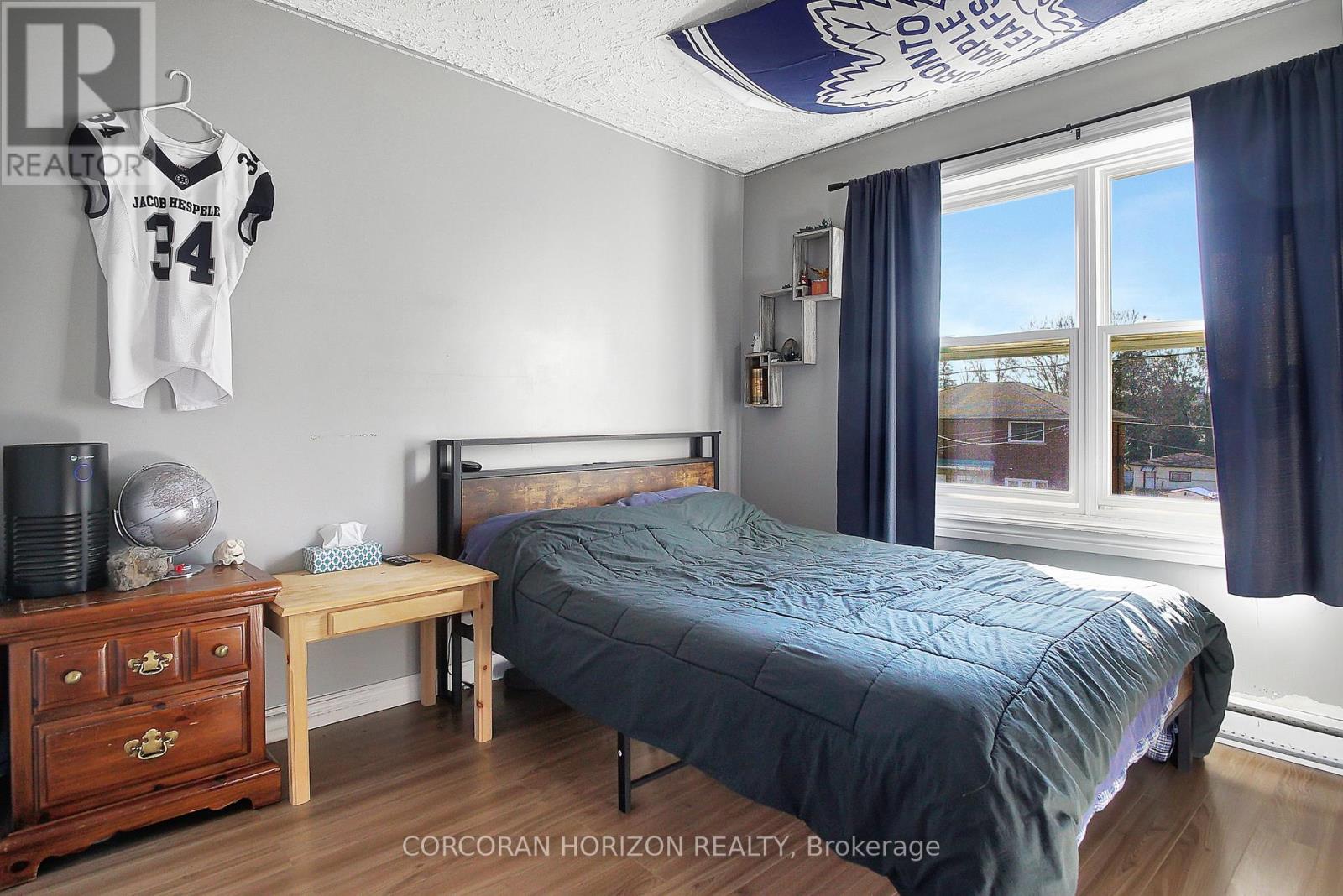 17 Shaw Avenue W, Cambridge, Ontario  N3C 1E3 - Photo 9 - X12395758