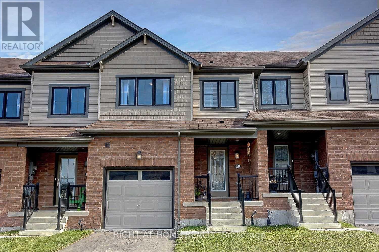 121 Scarletwood Street, Hamilton, Ontario  L8J 0K8 - Photo 1 - X12394847