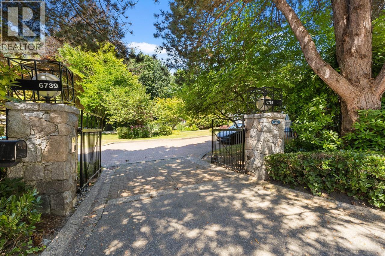 Property at 6755 DUFFERIN AVENUE image 2