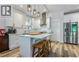 13 100 McPhedran Rd Allendale