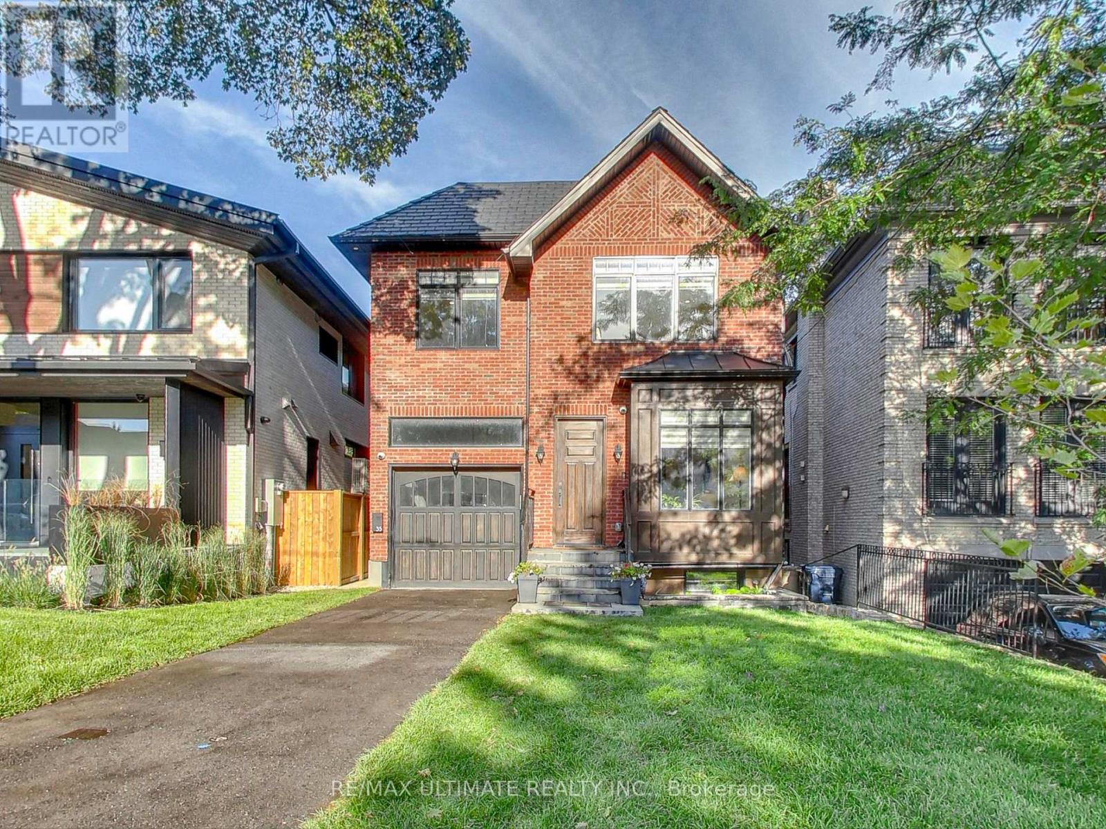 35 Fleming Crescent, Toronto (Leaside), Ontario  M4G 2A9 - Photo 1 - C12395798