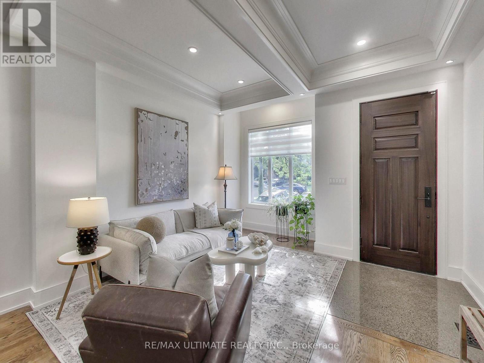 35 Fleming Crescent, Toronto (Leaside), Ontario  M4G 2A9 - Photo 3 - C12395798