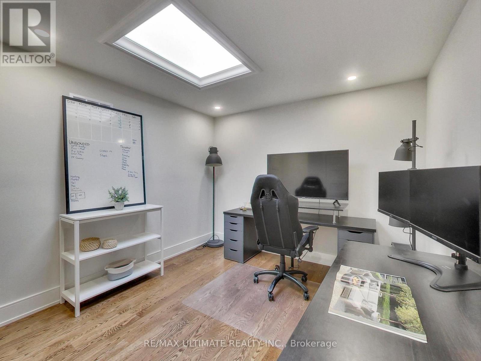 35 Fleming Crescent, Toronto (Leaside), Ontario  M4G 2A9 - Photo 34 - C12395798