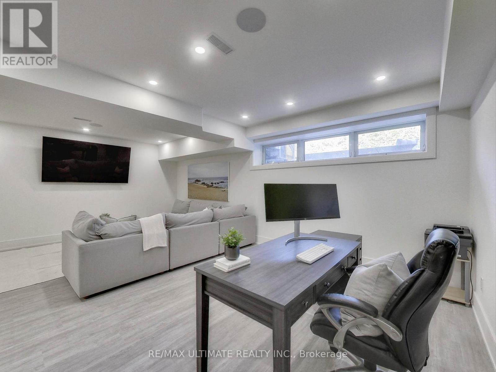 35 Fleming Crescent, Toronto (Leaside), Ontario  M4G 2A9 - Photo 41 - C12395798