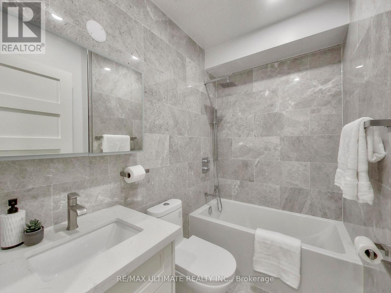 35 Fleming Crescent, Toronto (Leaside), Ontario  M4G 2A9 - Photo 43 - C12395798
