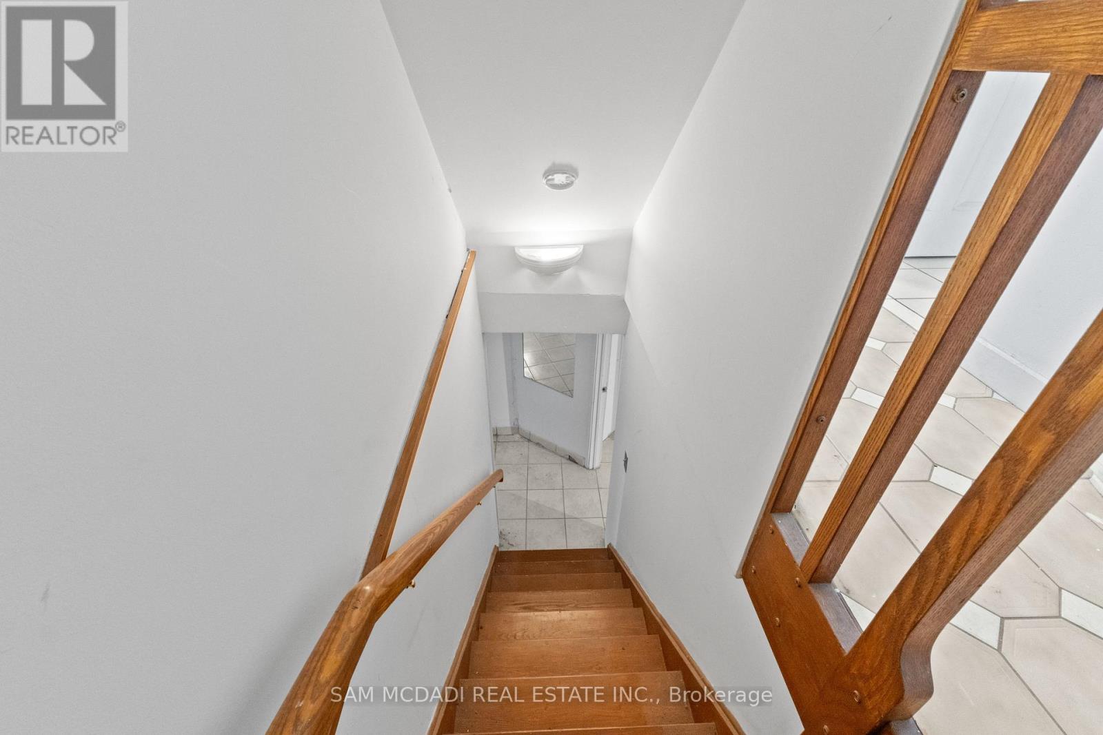 415 Crawford Street, Toronto, Ontario  M6G 3J7 - Photo 17 - C12395807