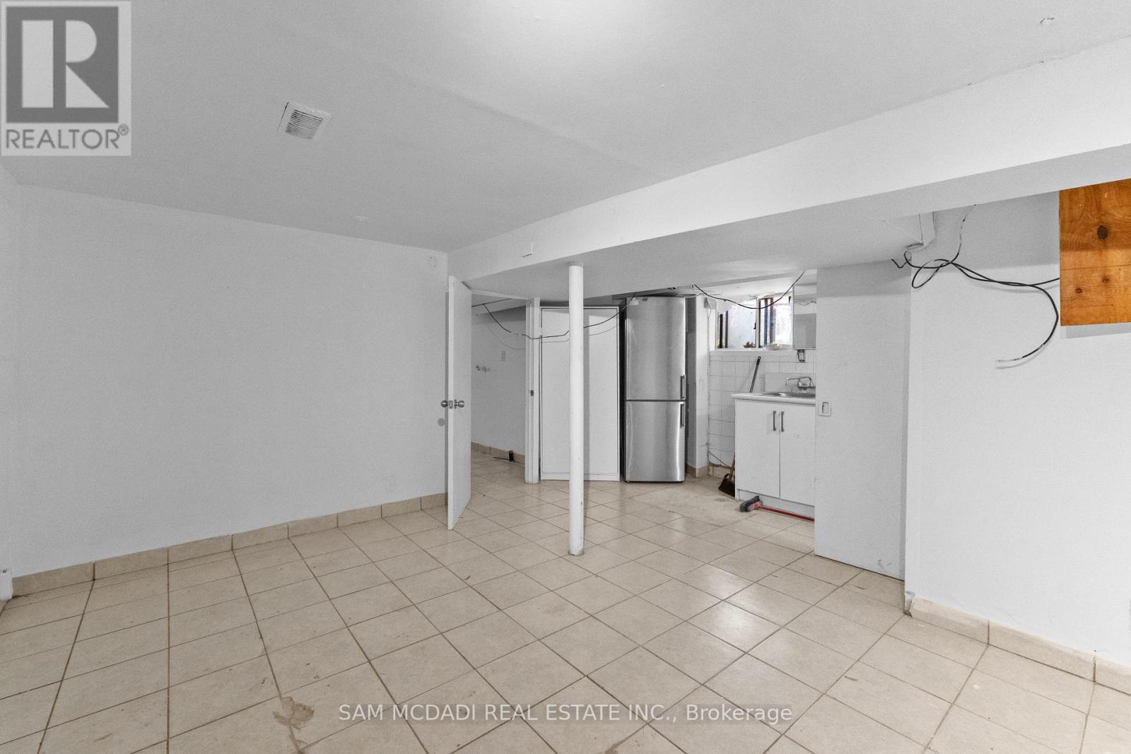 415 Crawford Street, Toronto, Ontario  M6G 3J7 - Photo 20 - C12395807