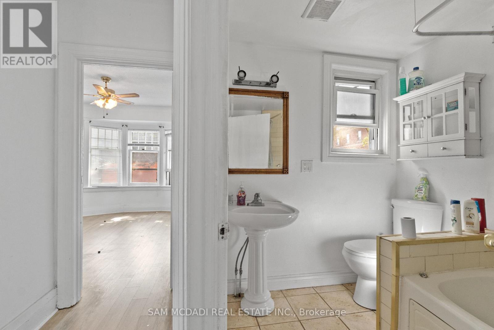 415 Crawford Street, Toronto, Ontario  M6G 3J7 - Photo 31 - C12395807