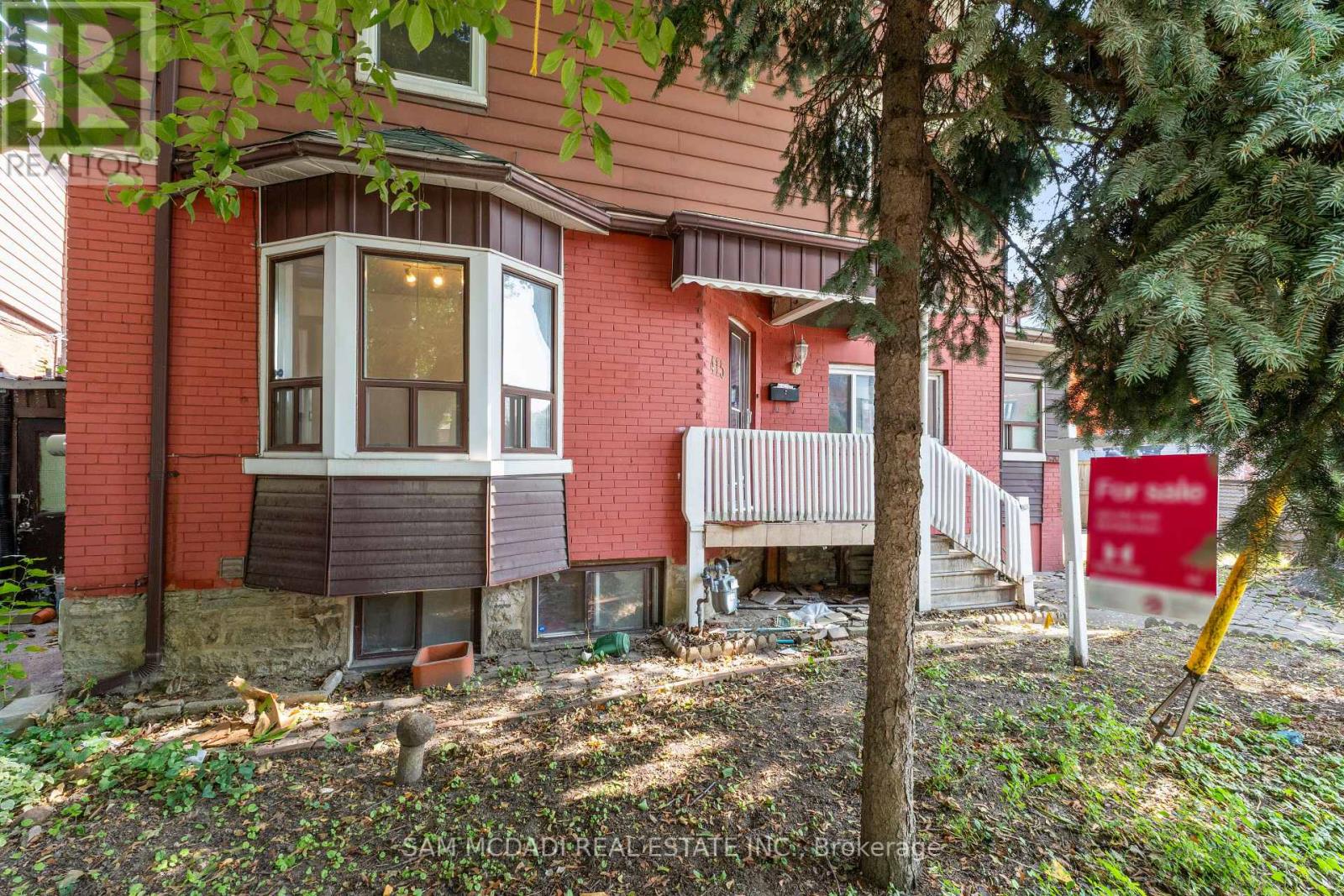 415 Crawford Street, Toronto, Ontario  M6G 3J7 - Photo 4 - C12395807