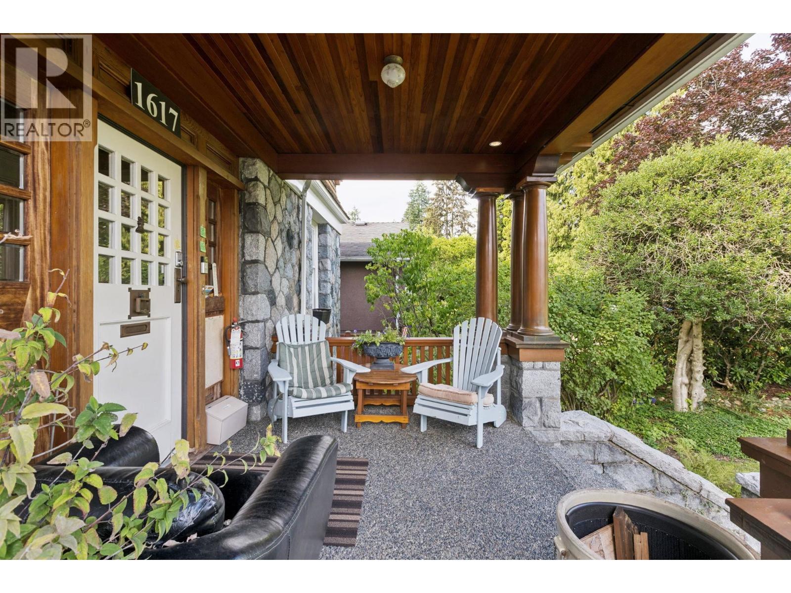 1617 W Grand Boulevard, North Vancouver, British Columbia  V7L 3Y2 - Photo 7 - R2991440