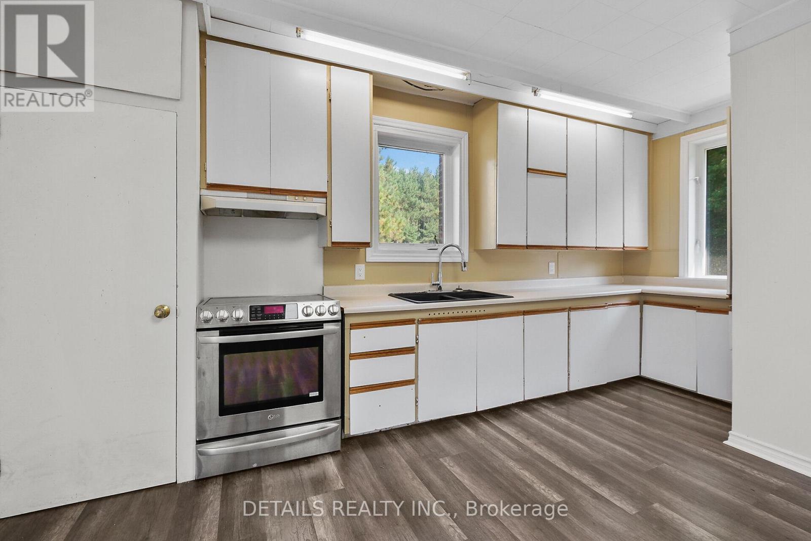 1688 Russell Road, Clarence-Rockland, Ontario  K0A 1E0 - Photo 6 - X12395822