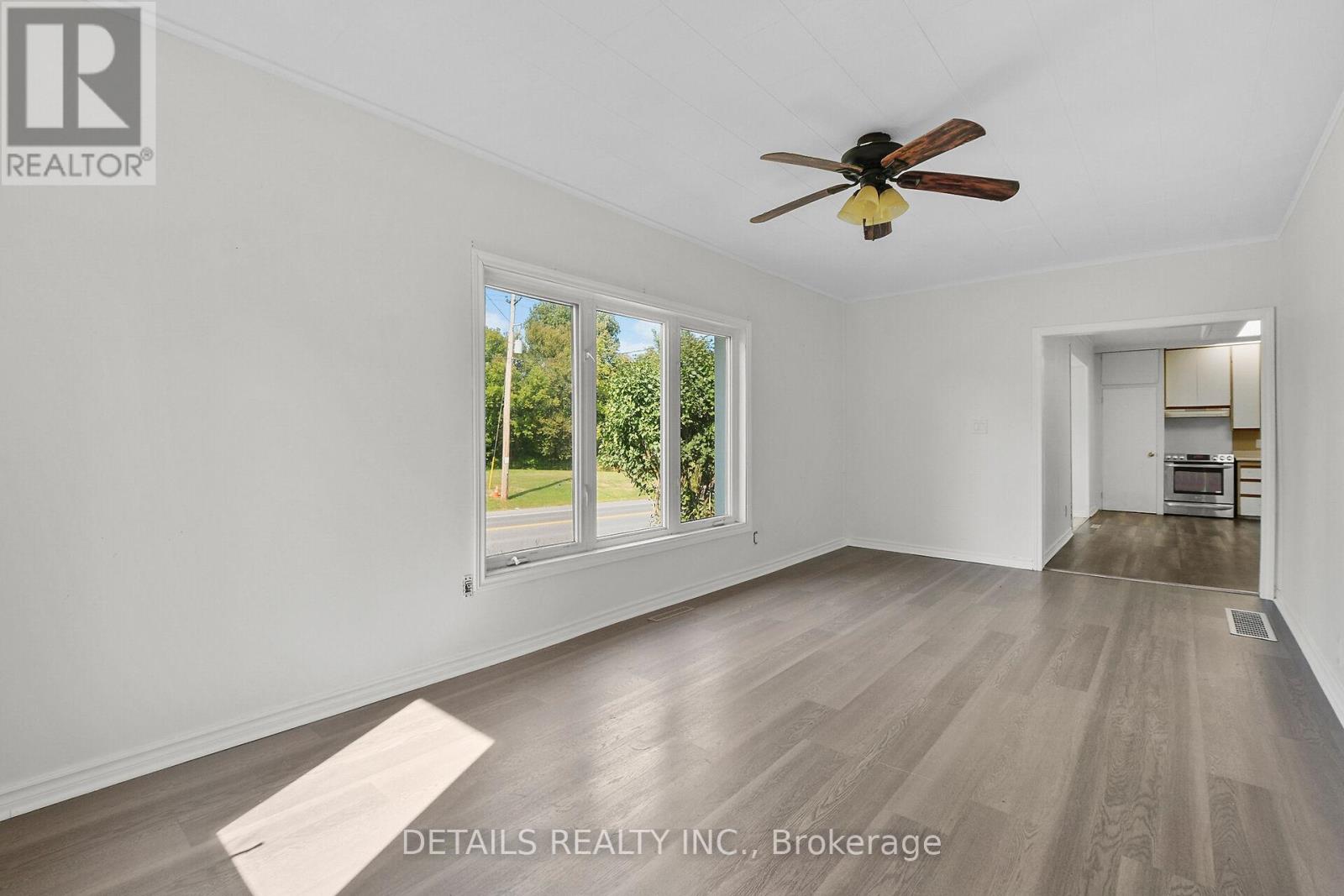 1688 Russell Road, Clarence-Rockland, Ontario  K0A 1E0 - Photo 8 - X12395822