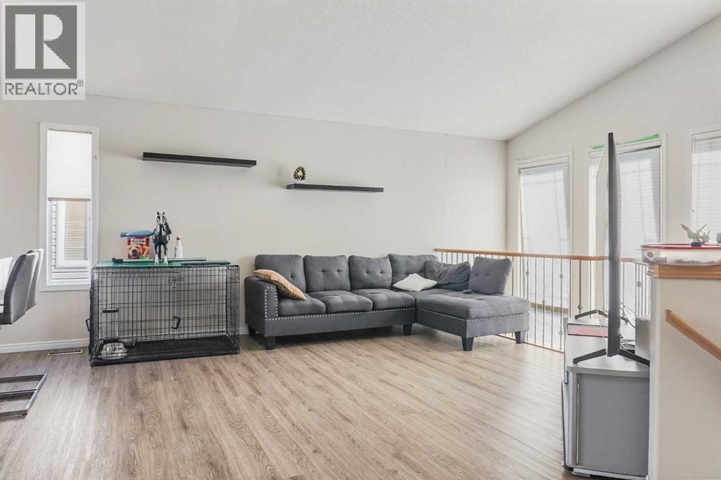 Property at 409 Red Crow Boulevard W image 5