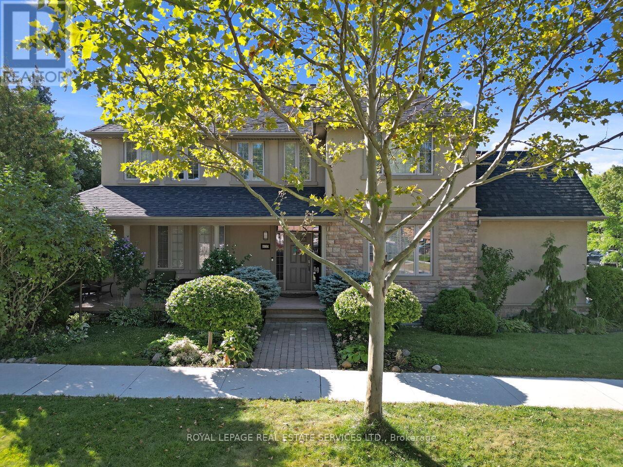37 Maydolph Road, Toronto, Ontario  M9B 1V9 - Photo 2 - W12390428